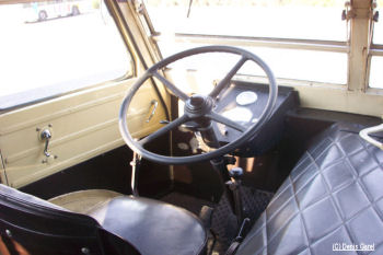 Cabine de conduite du 215 D